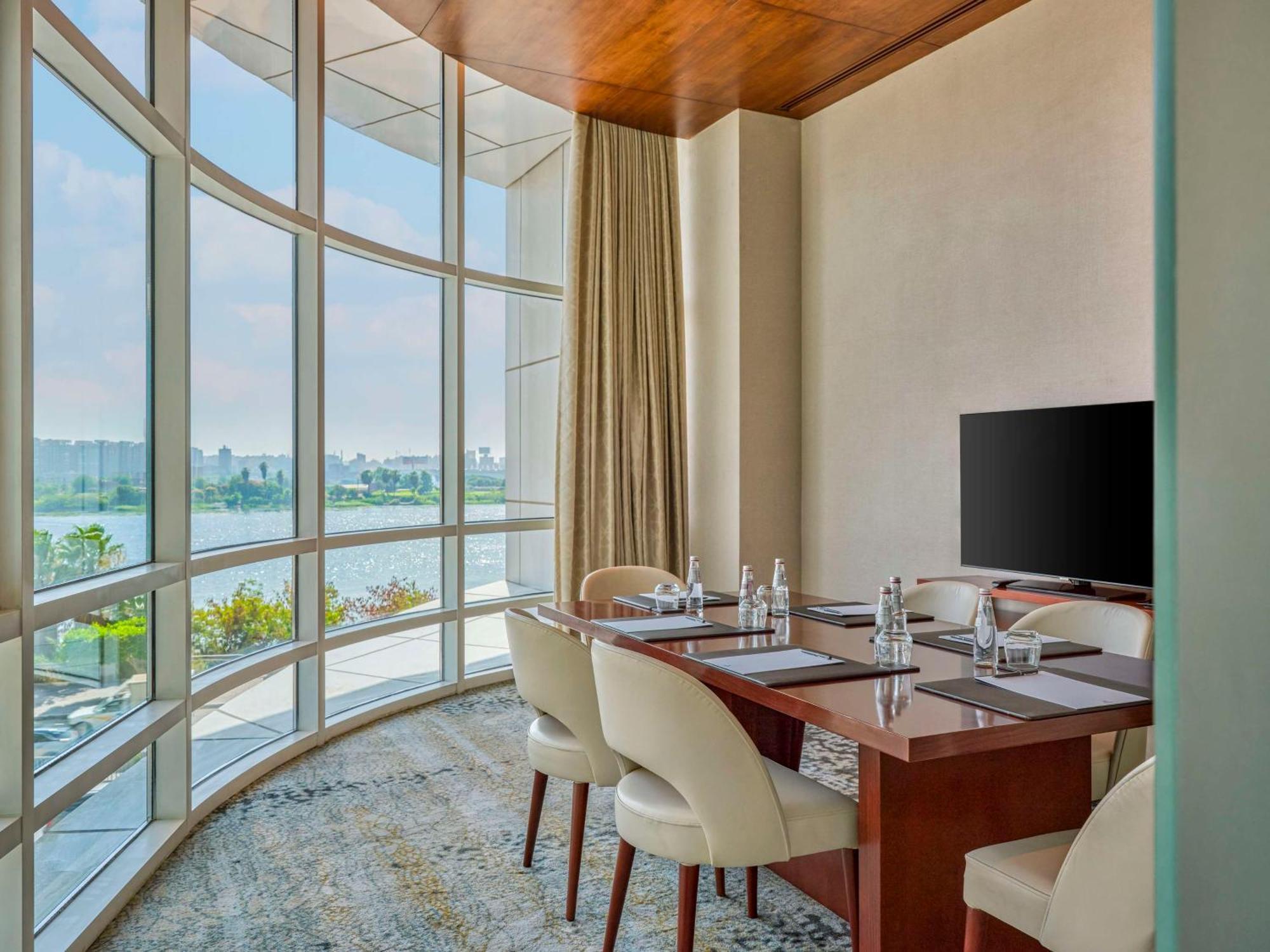 Hotel Hilton Nile Maadi