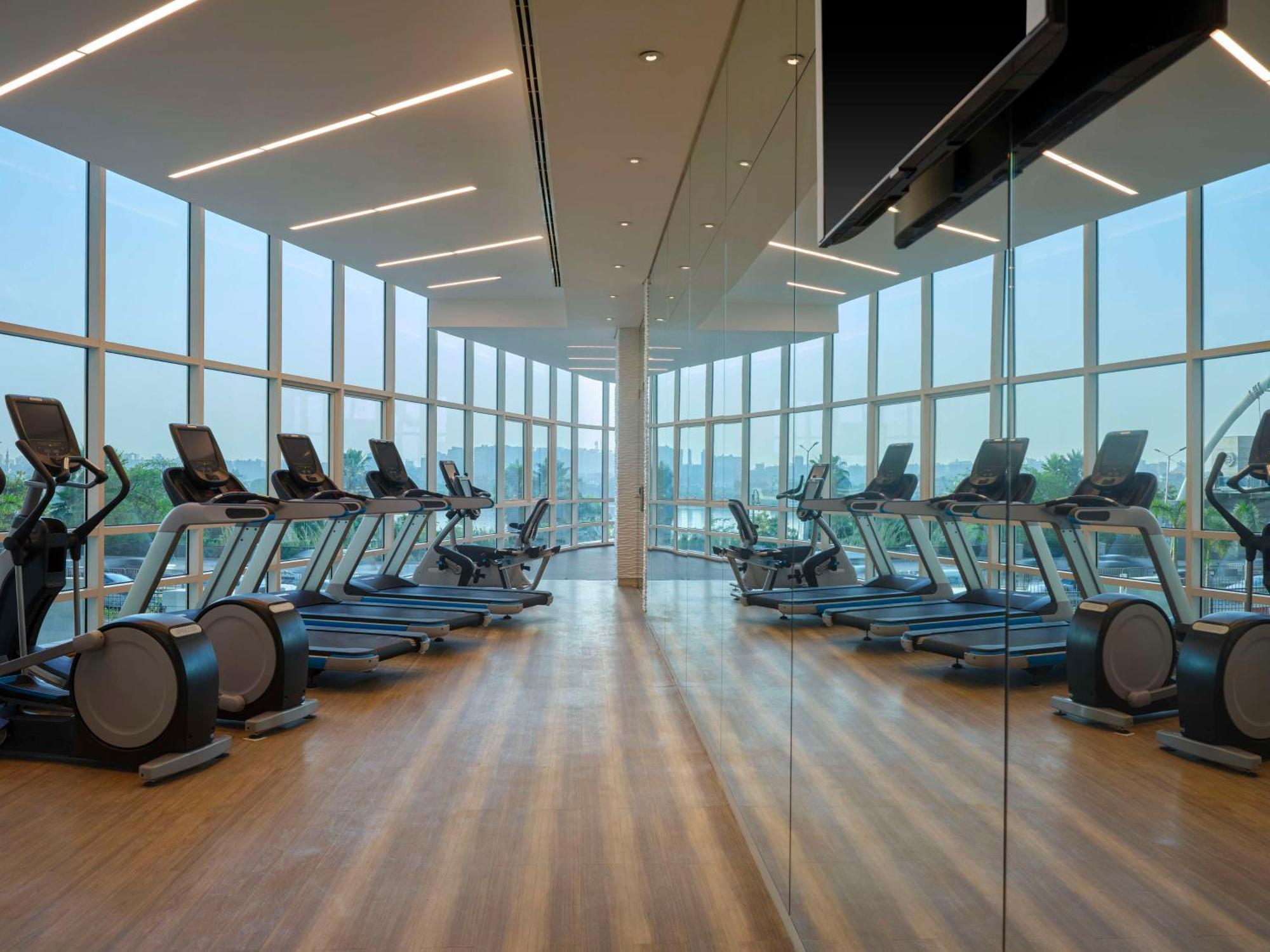 Hilton Nile Maadi Hotel 5*
